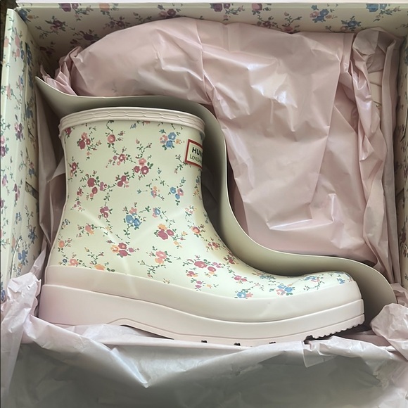 Hunter Stivali Da Donna X LoveShackFancy – Play Boots In Gomma Con Design Esclusivo